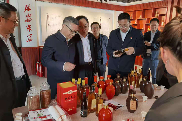 省糧食和物資儲備局、陜西糧農(nóng)集團(tuán)赴延安調(diào)研區(qū)域特色農(nóng)業(yè)產(chǎn)業(yè)發(fā)展