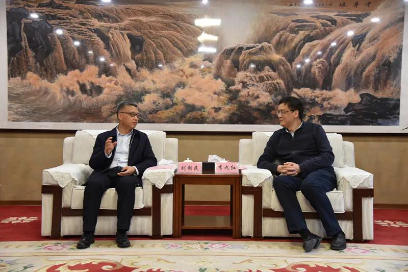 劉利民董事長(zhǎng)與楊凌示范區(qū)黨工委副書記、管委會(huì)常務(wù)副主任李九紅舉行會(huì)談