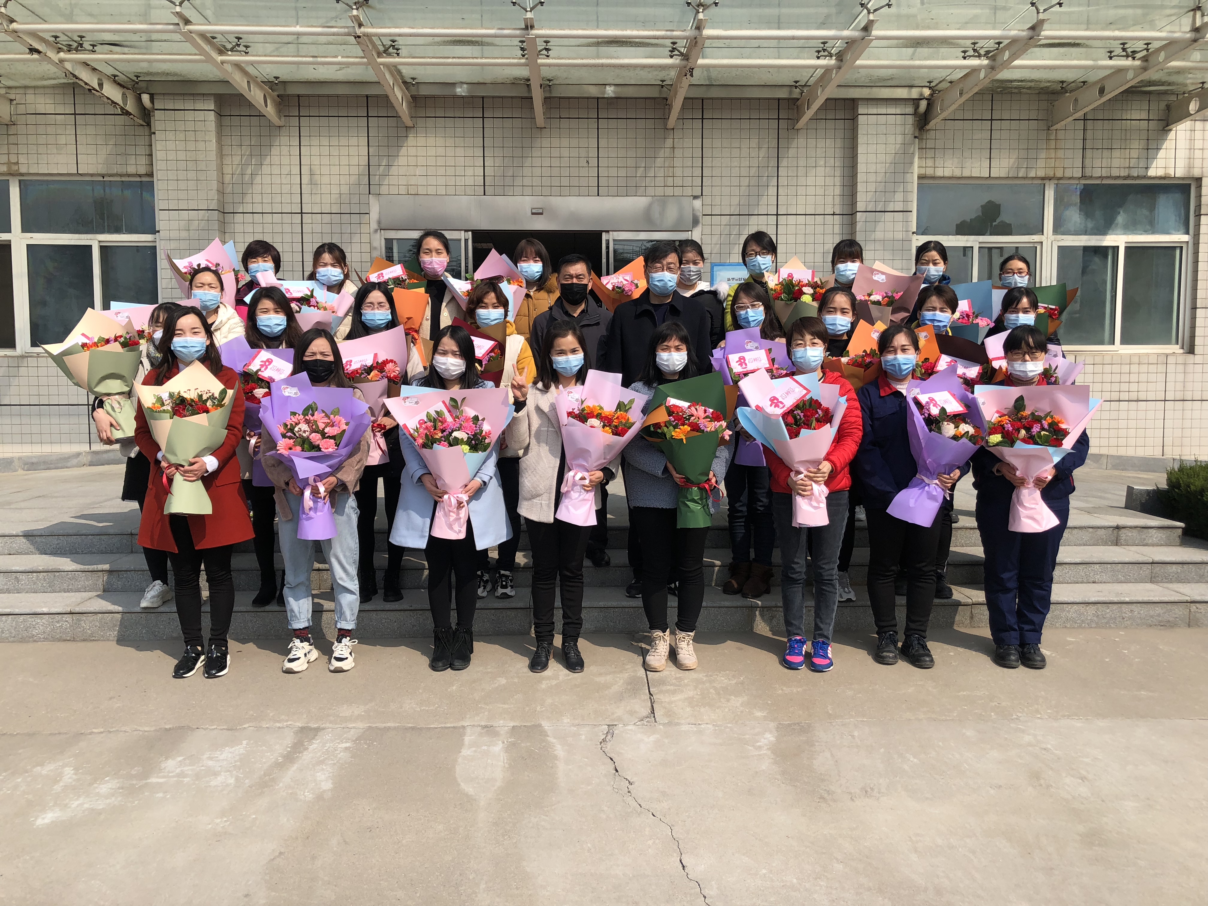 油脂信息2020.03.06《不一樣的“三八”節(jié)——巾幗不讓須眉，致敬油脂女神！》 (7).jpg