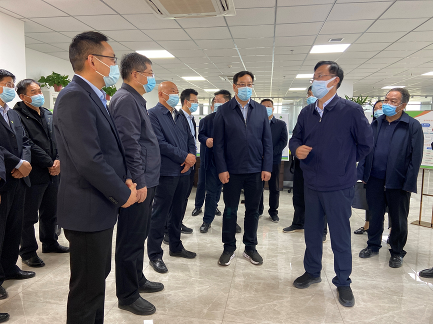 省政協(xié)副主席魏增軍到秦豐種業(yè)調(diào)研推進種業(yè)產(chǎn)業(yè)發(fā)展工作